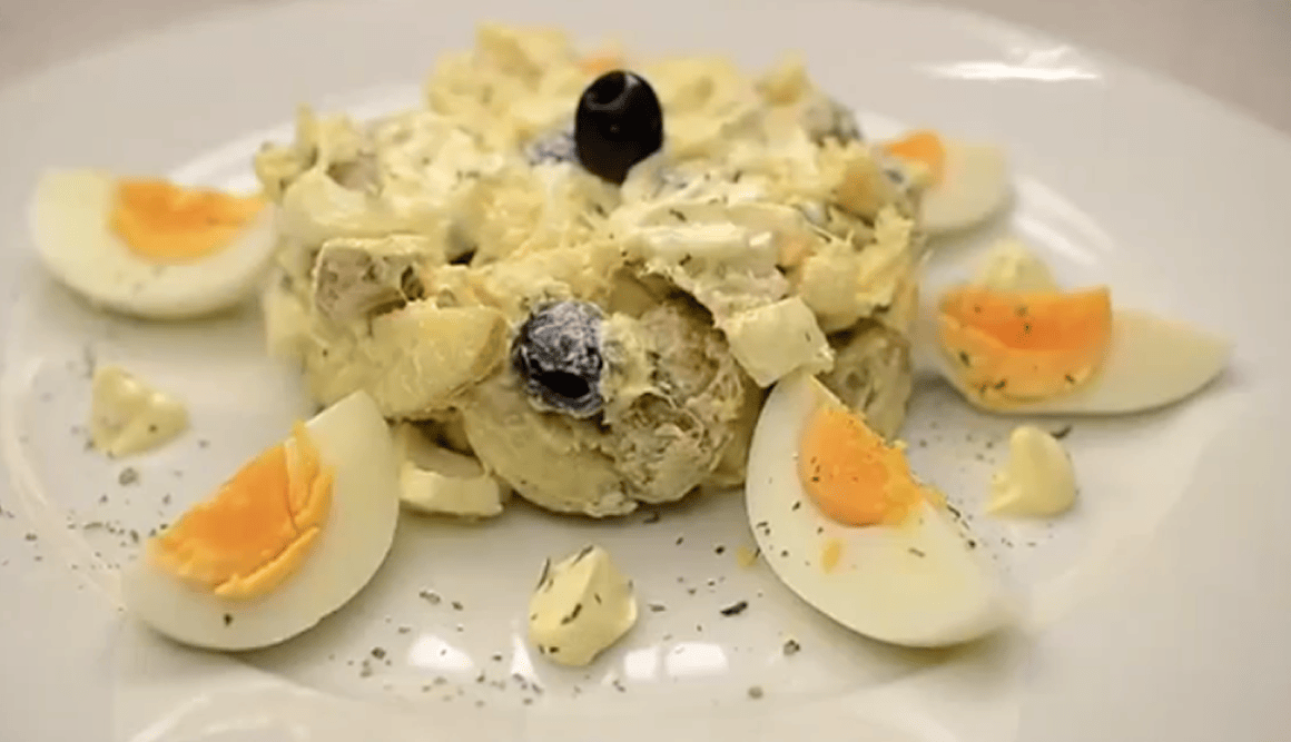 Salada de Batata com Bacalhau da Noruega Desfiado