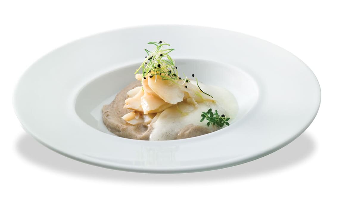 Bacalhau da Noruega Lascado, Purê de Batata e Cogumelos com Cebolinha-francesa