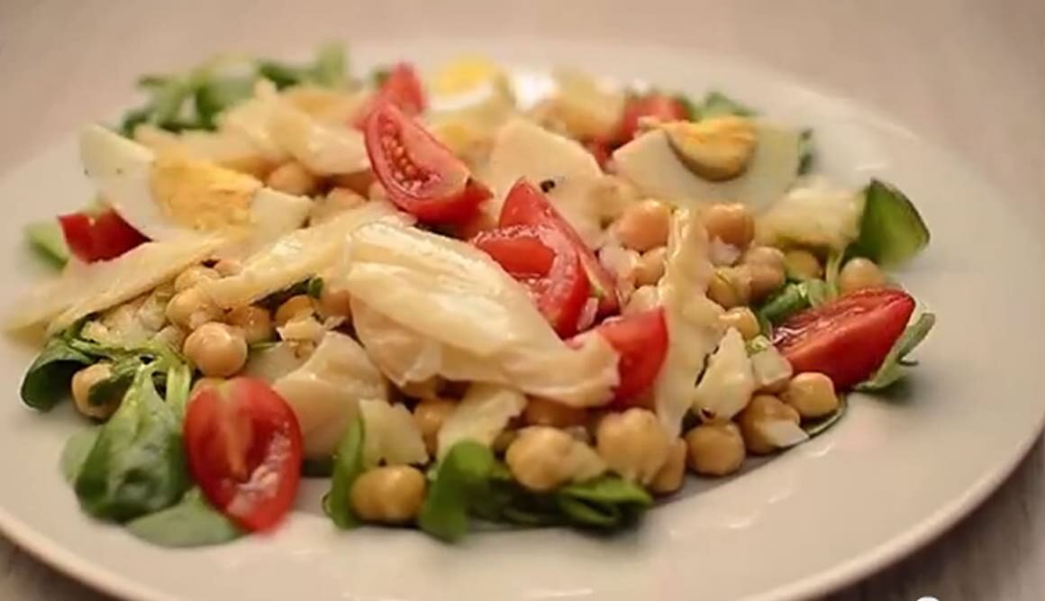 Salada de Bacalhau da Noruega com Grão e Rúcula